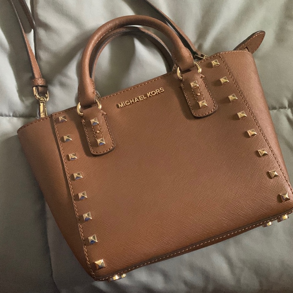 Michael Kors crossbody bag